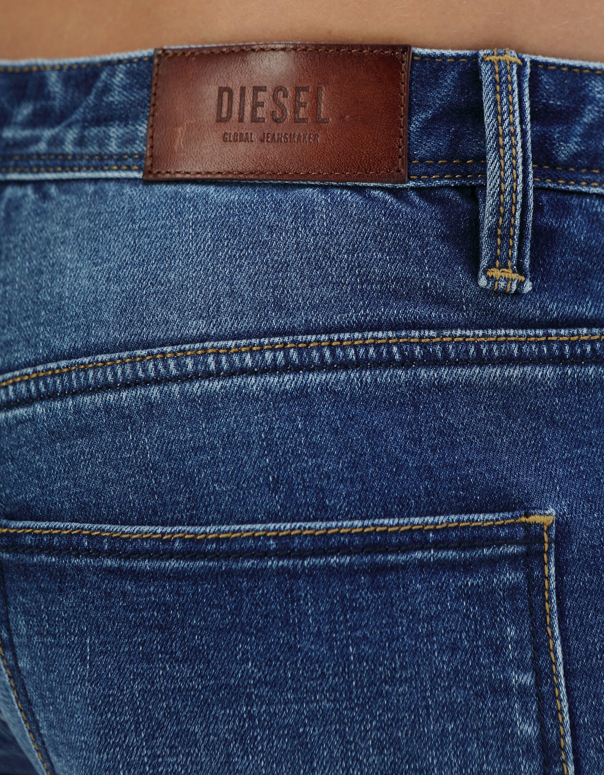 DIESEL HARRIS AUSTIN TAPERED JEANS LAUNDRY BLUE. plus free diesel t ...